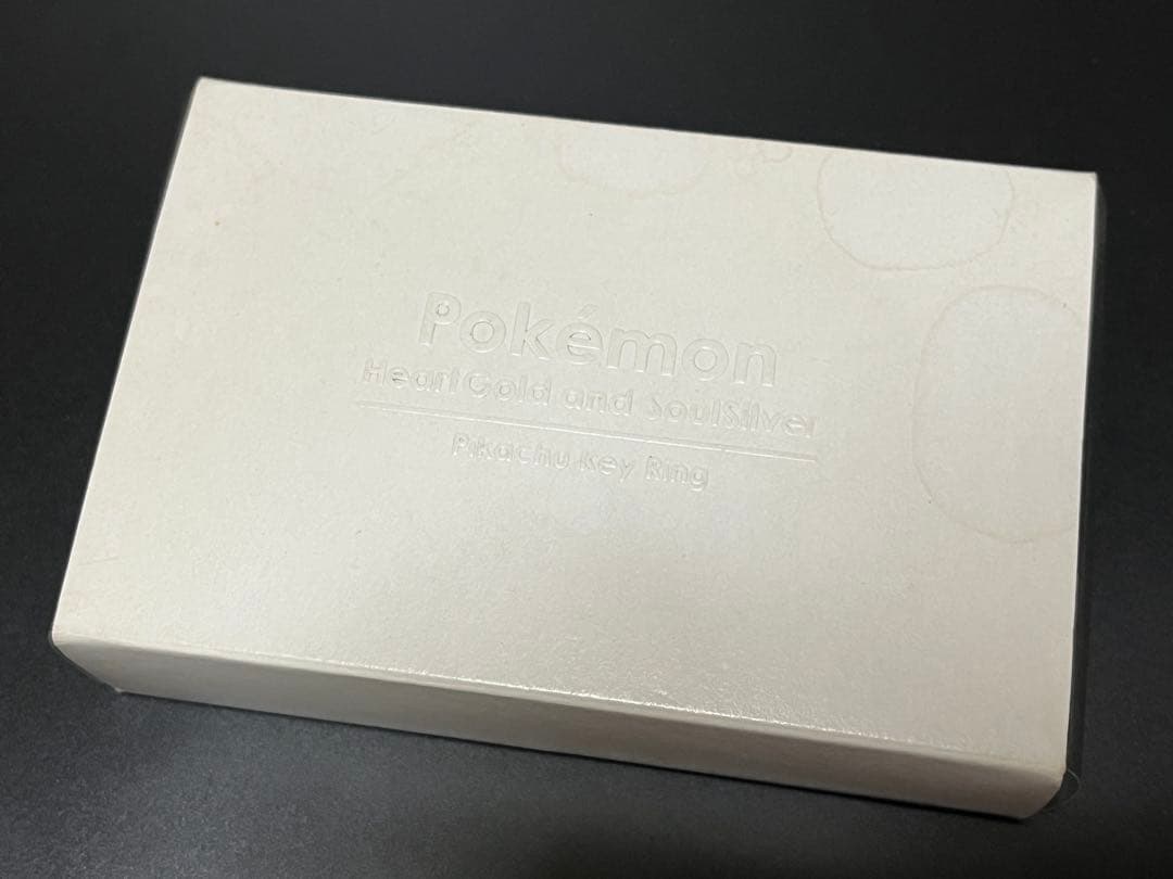 希少・非売品】金銀メッキ ピカチュウ キーホルダーセット - メルカリ