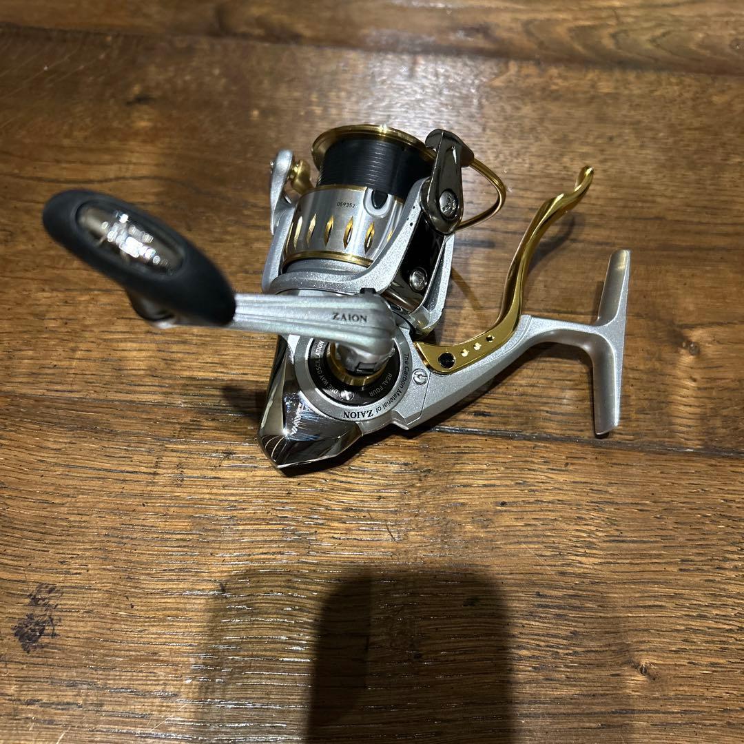 IMPULT 2500LBD スピニングリール 正月特価！！お値下げしました