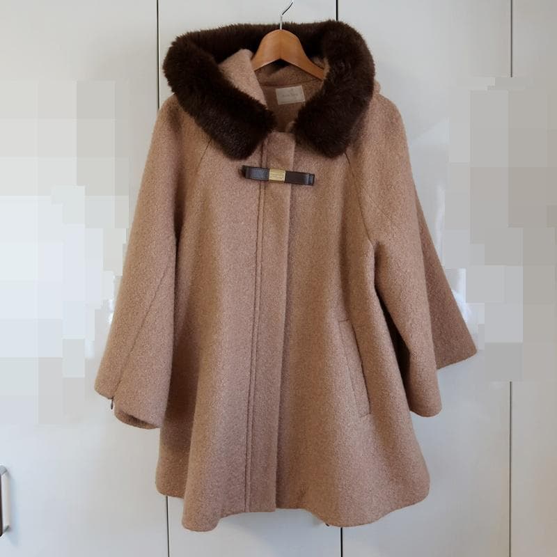 未使用□ローズティアラ□大きいサイズ42□2WAY ポンチョコート