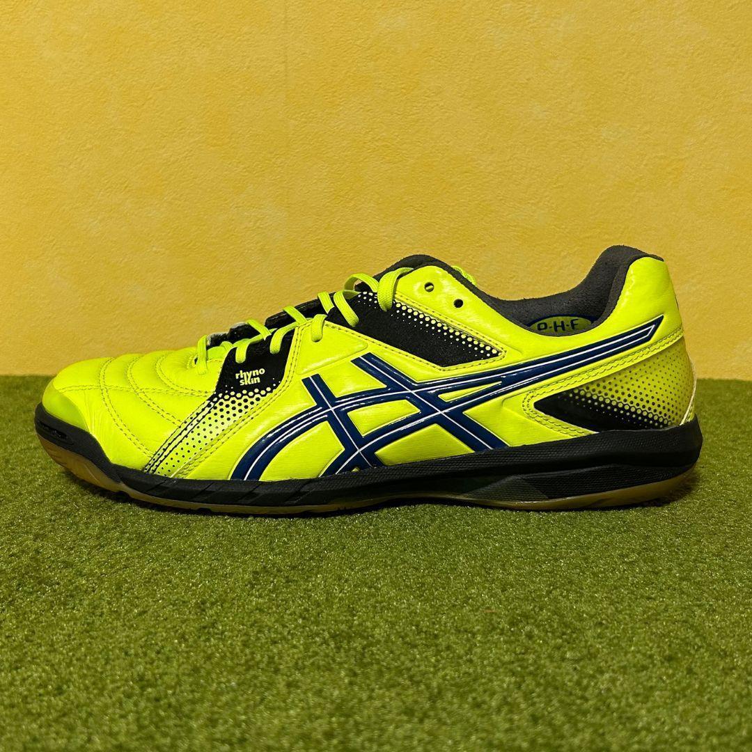 新品 フットサルシューズ アシックス デスタッキ 6J 激レア 24.5cm