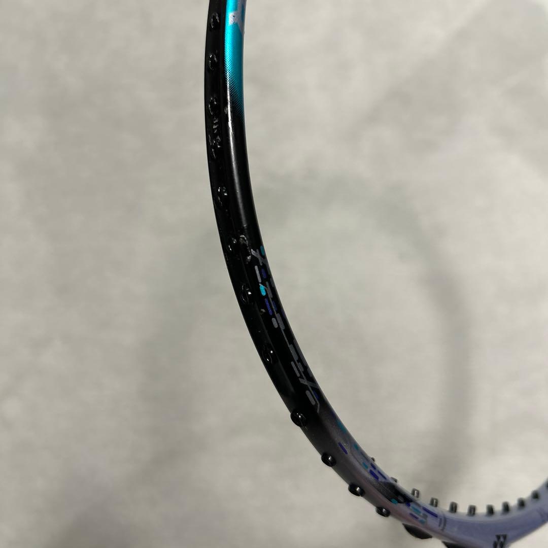 折れてるYONEX ASTROX 88 S TOUR バドミントンラケット - メルカリ