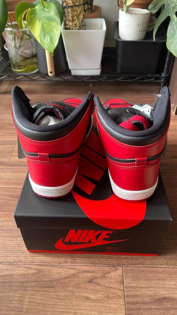 シューズ(男性用) Jordan 1 BRED 2025 SIZE US8.5/26.5 CM