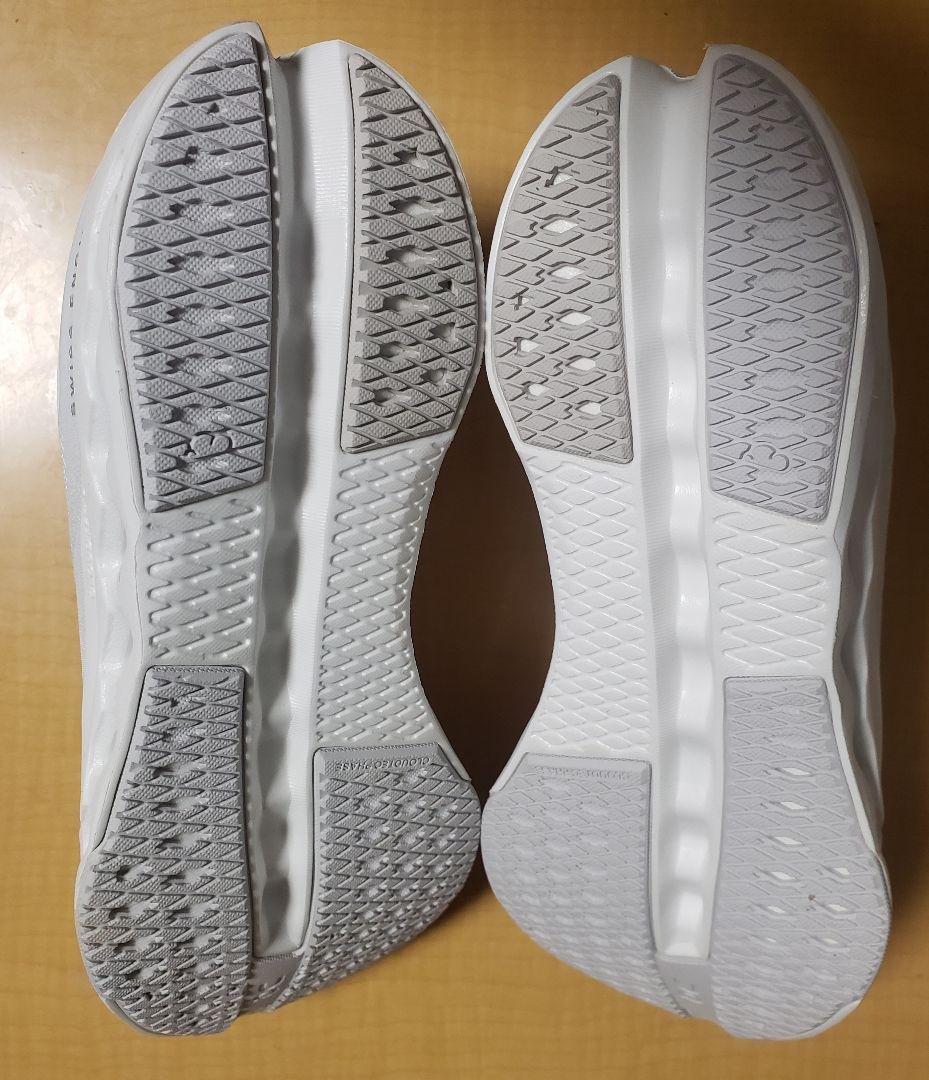 未使用Cloudsurfer Next　24.0cm