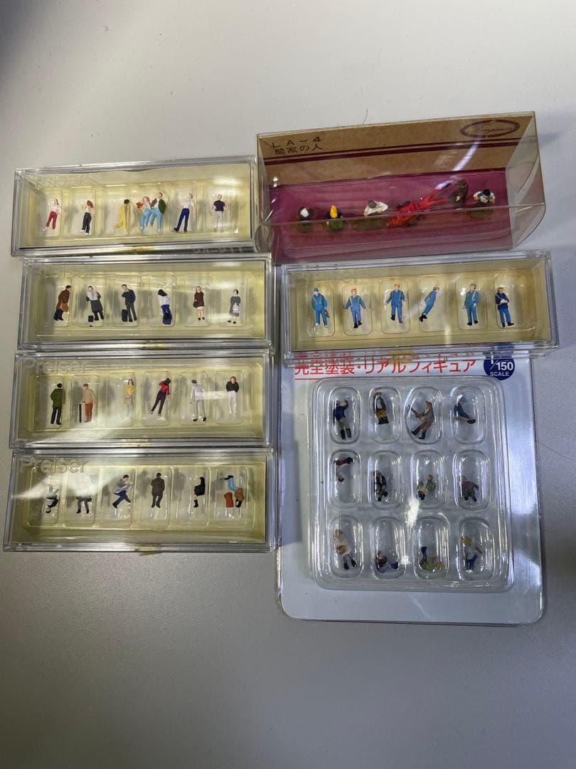 Ｎゲージ　昭和ジオラマ人形シリーズ　未使 楽天市場】Nゲージ向け人形100体 色違い×19パターンでレイアウト