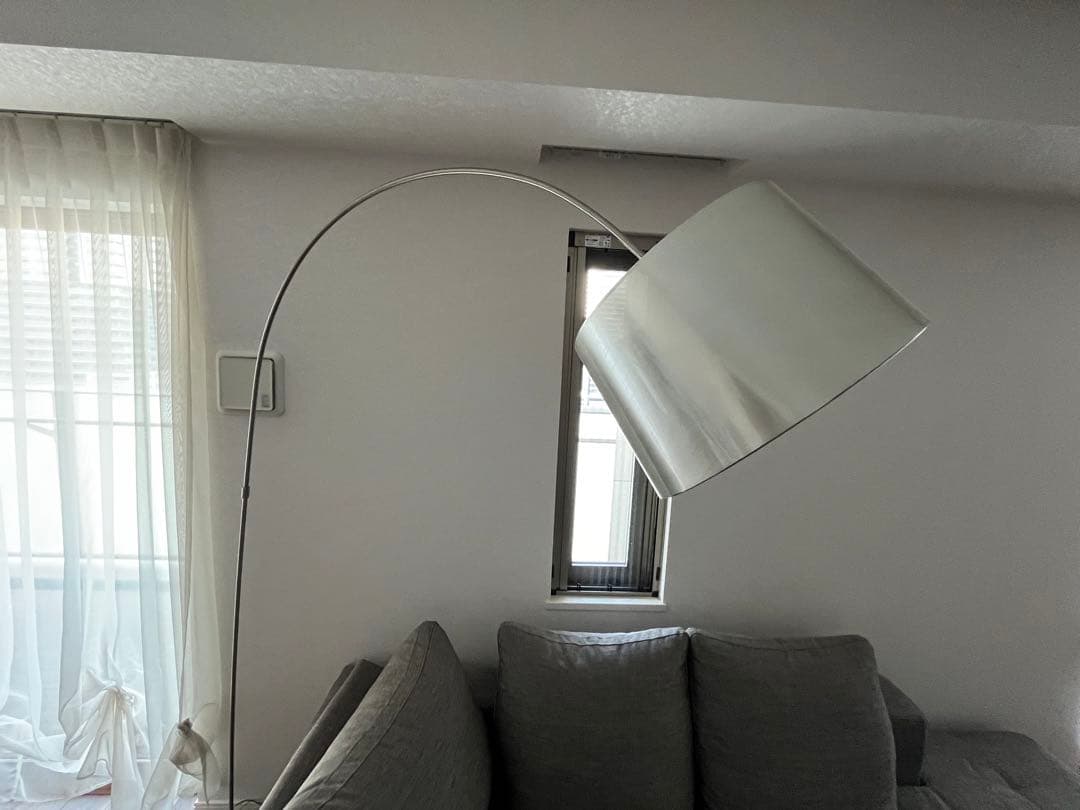 ☆BoConceptボーコンセプト☆KUTAフロアランプ☆サテン - メルカリ