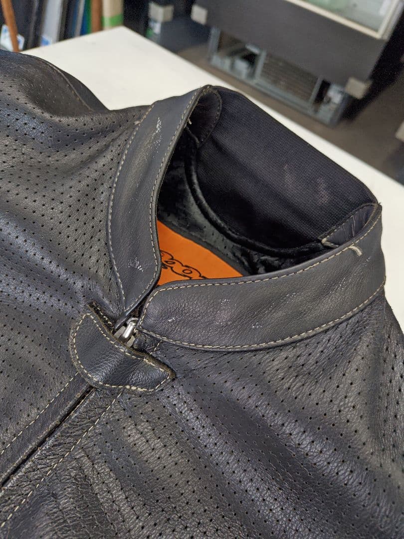 Spoon レーシングスーツ 中古 革ツナギ 4L 膝プロテクター付き - メルカリ