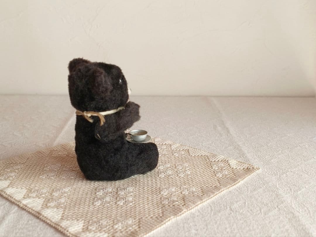 ꒰•̫͡•ོ꒱Chouさま】antique toy ❀ ミルクが好きなクマ