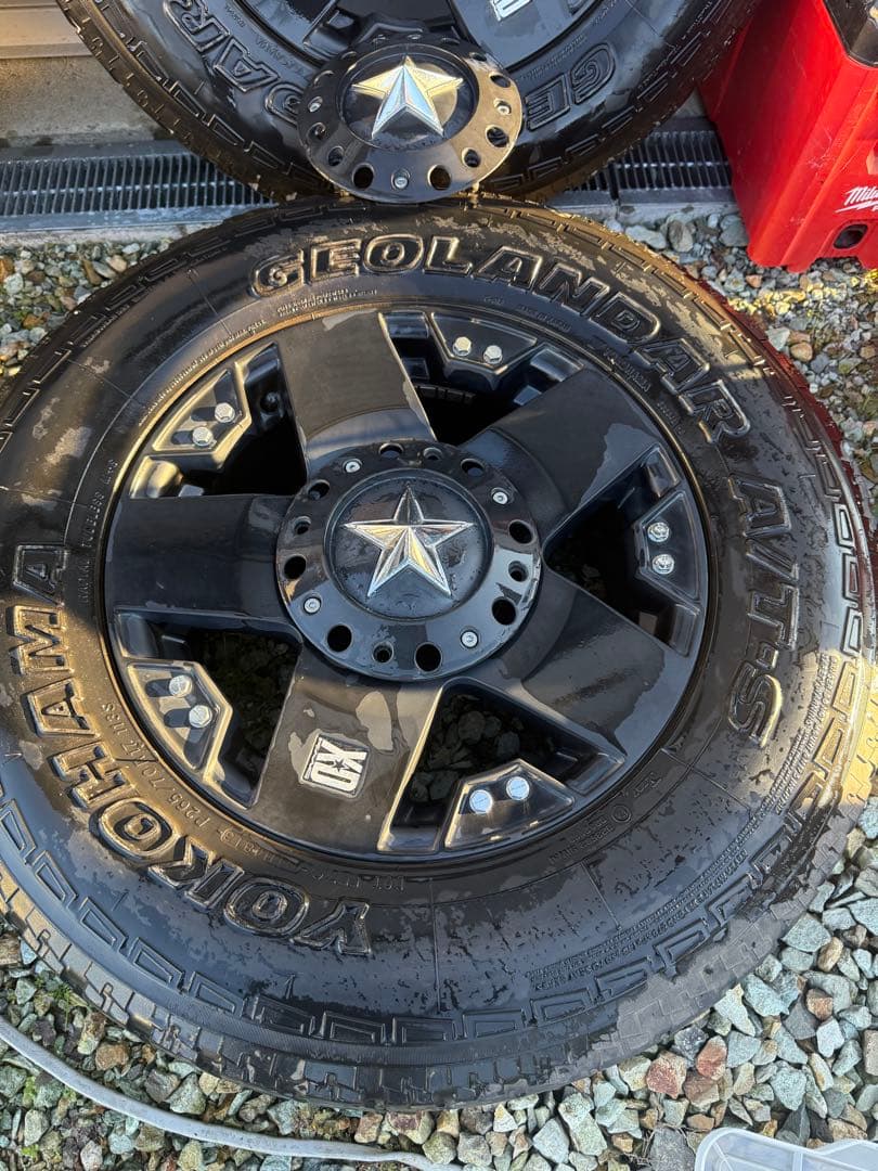 KMC XD775ROCKSTAR 17in 8.0J+35 6Hスタッドレスに