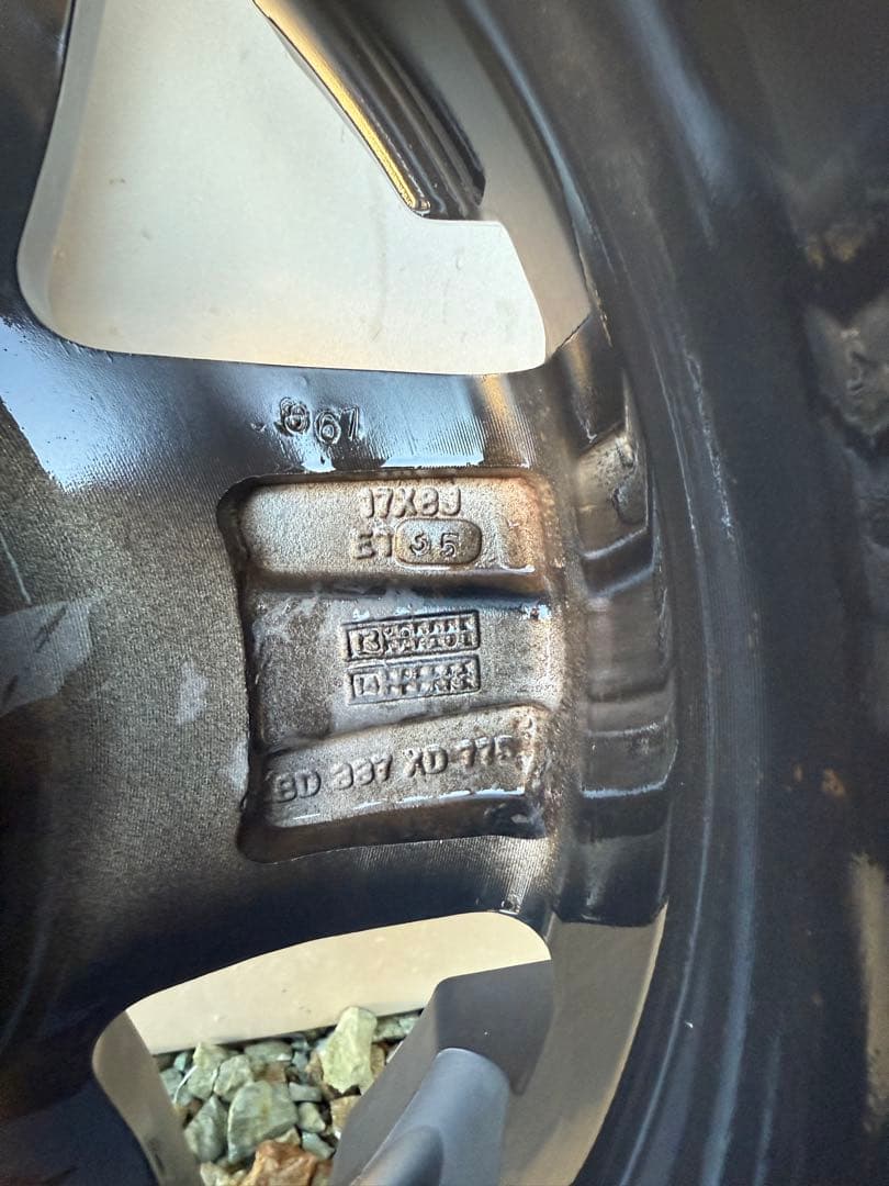 KMC XD775ROCKSTAR 17in 8.0J+35 6Hスタッドレスに