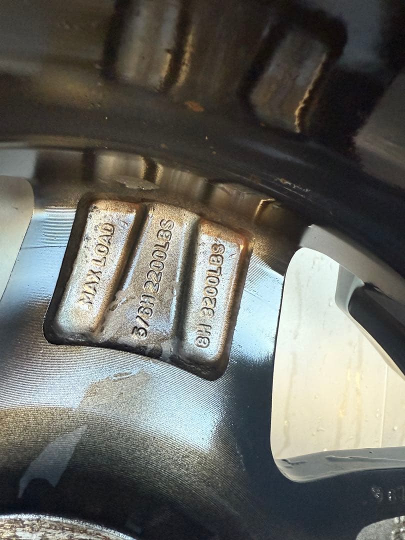 KMC XD775ROCKSTAR 17in 8.0J+35 6Hスタッドレスに