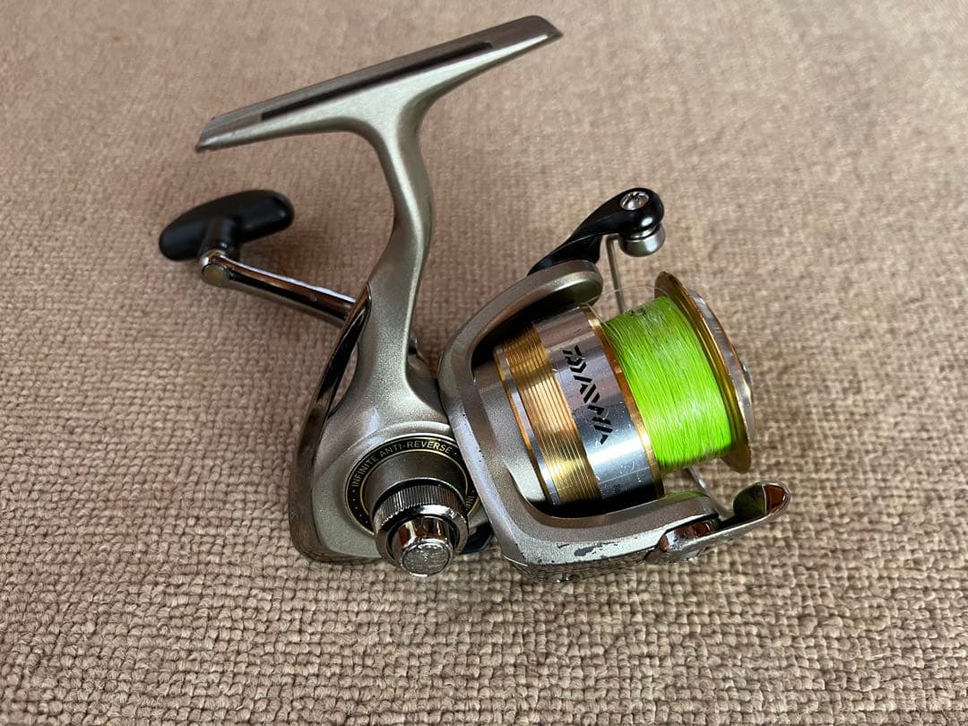 ダイワ クレスト 2500 シマノ FX 1000 スピニングリールまとめ売り