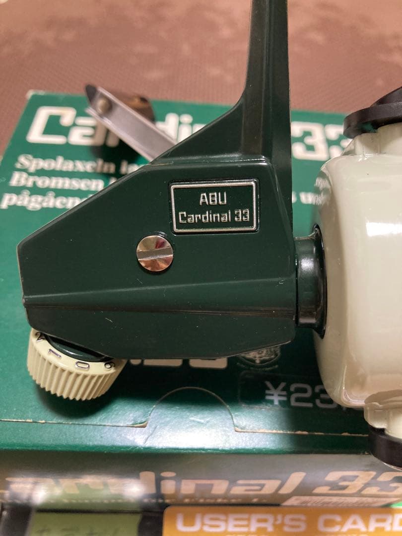 ABU カーディナル33 箱 袋説明書付属 760301 美品 ラインローラー付