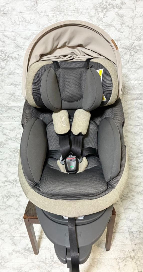 極美品】Combi THE S ISOFIX エッグショック 希少ベージュ