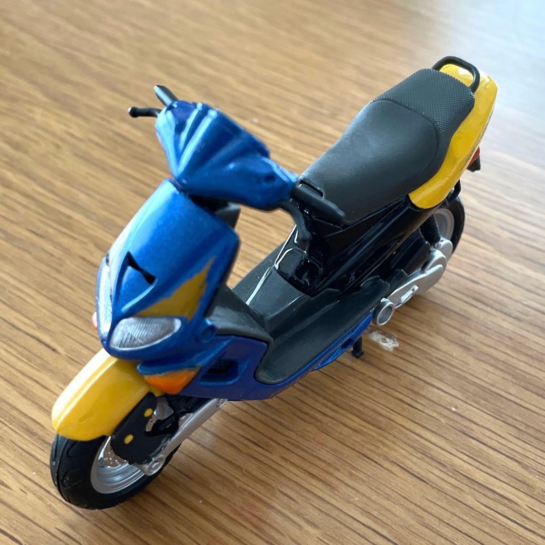 MAISTO バイクミニカー PEUGEOT ELYSEO125 - メルカリ