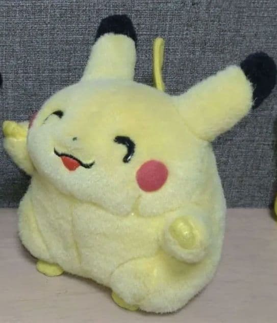 初期にっこりバンザイピカチュウ 当時物 レア ぬいぐるみ 初期にっこりバンザイピカチュウ 当時物 レア ぬいぐるみ ピカチュウ