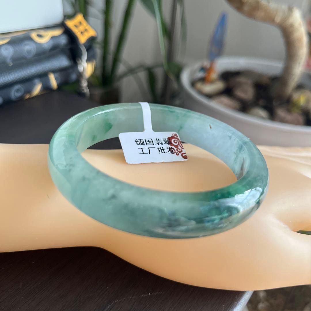 飘花翡翠バングル