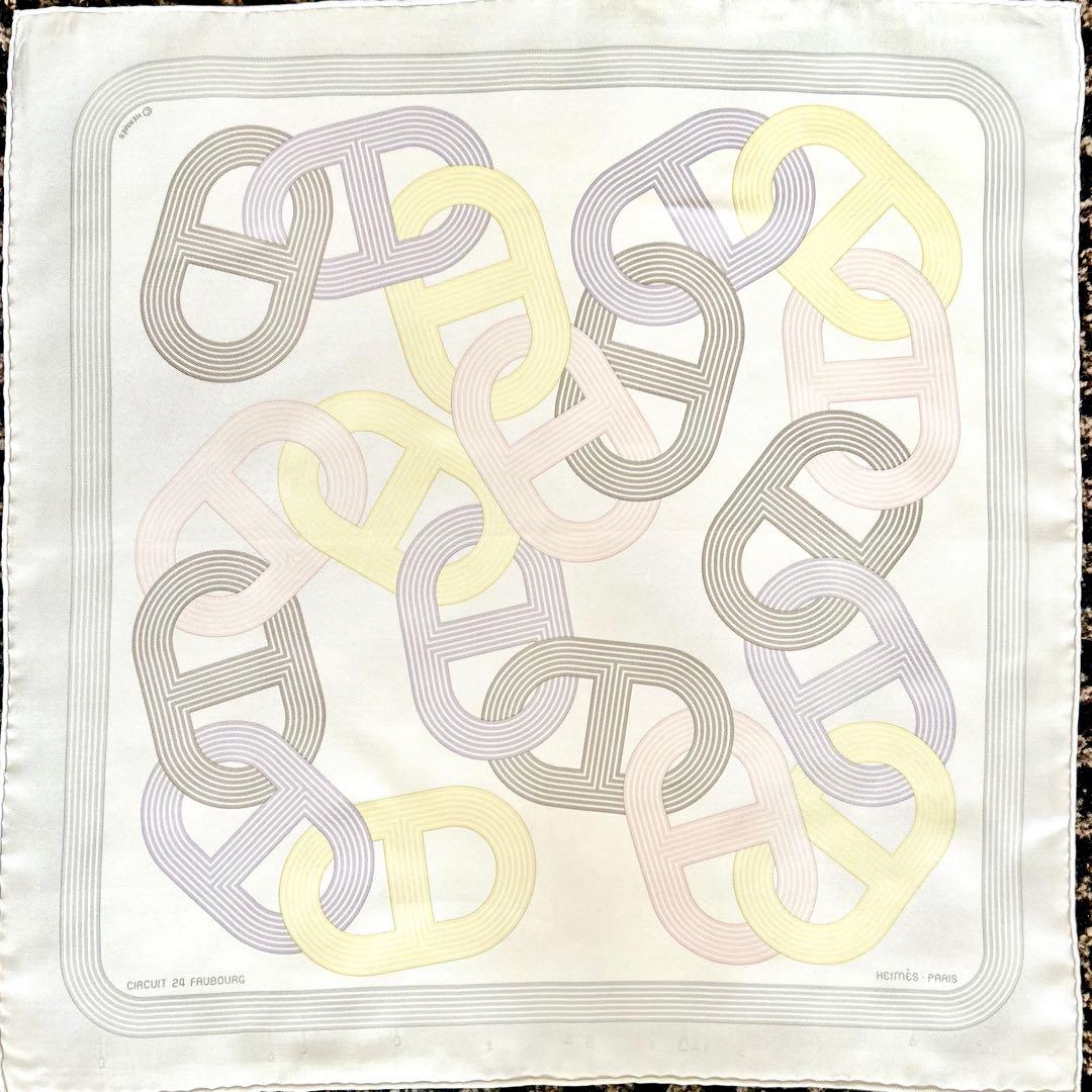 エルメススカーフ カレ45 ガブロッシュ 柄名:24フォーブルのサーキット