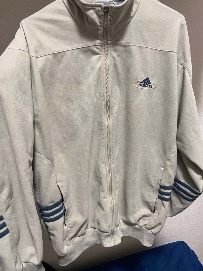 90年代 adidas ベロアジャージ トラックジャケットヴィンテージ 80〜90年代 フランス製 adidas アディダス ベロアジャージ ONE WORLD