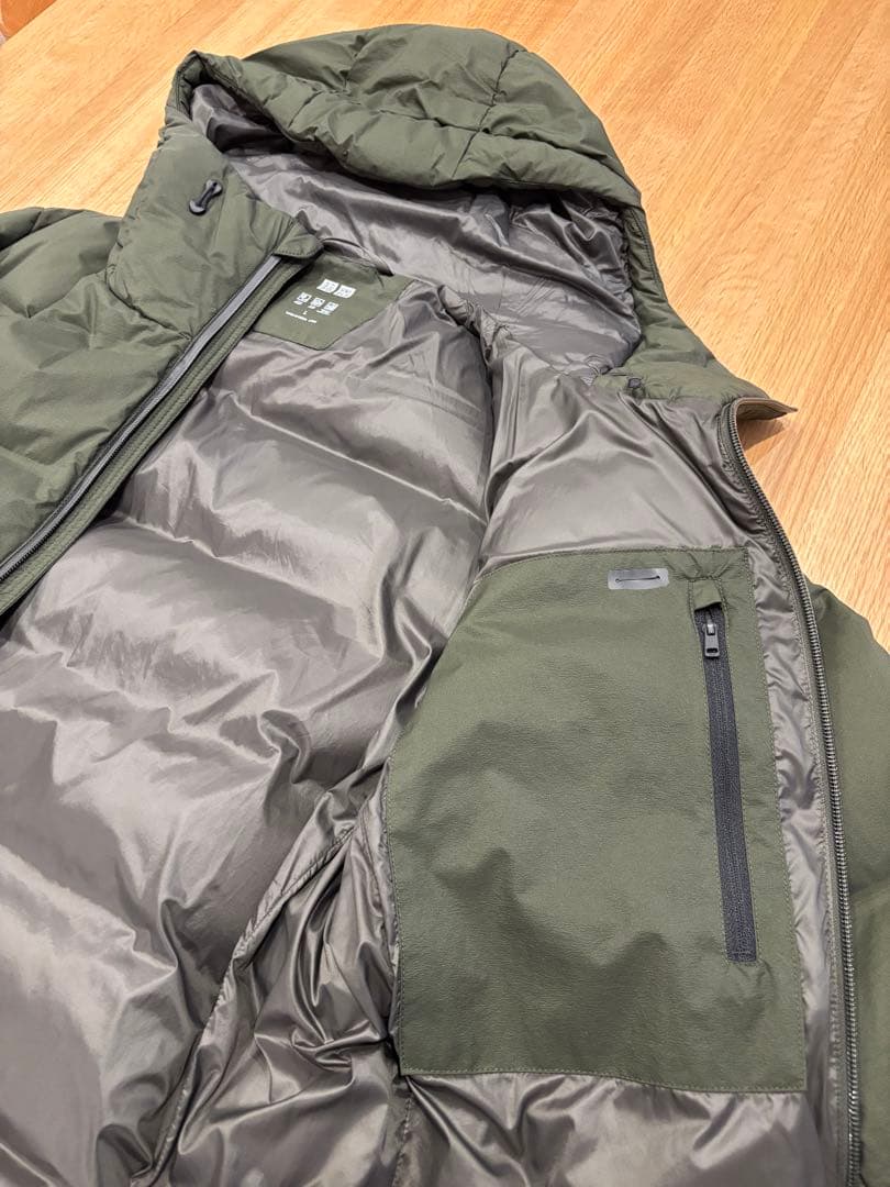 UNIQLO シームレスダウンパーカ L オリーブ 美品✨ - メルカリ