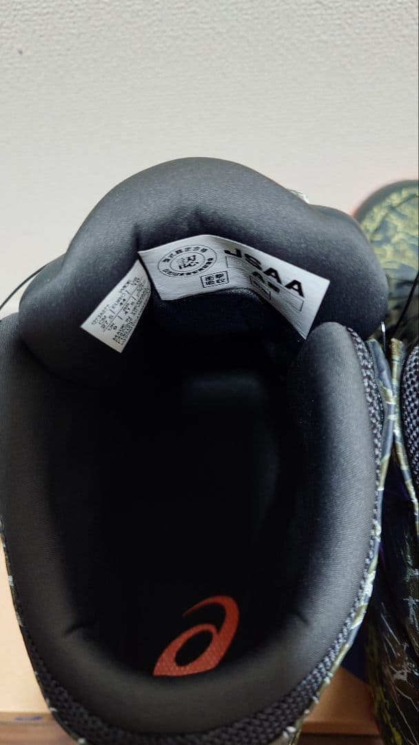 アシックス安全靴　CP304 　限定マグマ 27.5cm