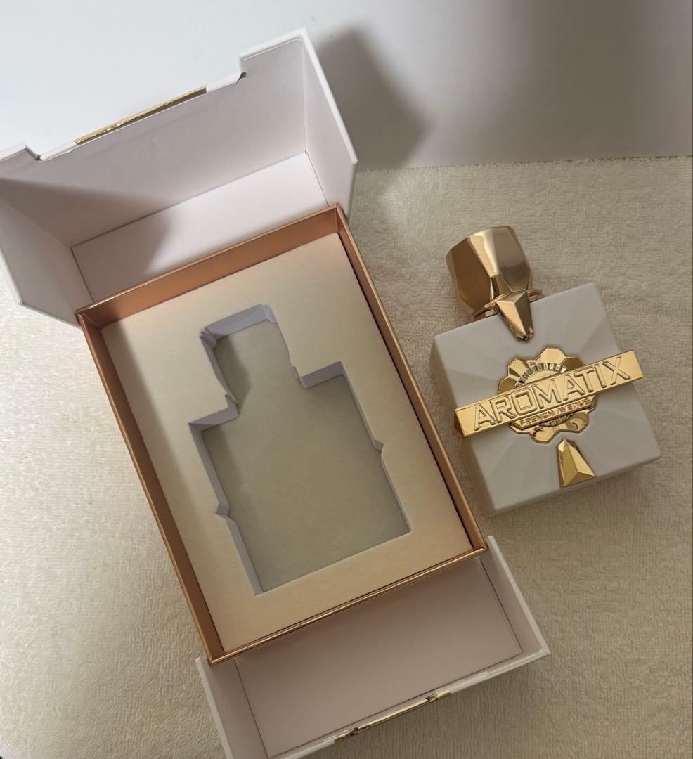 French Avenue x Aromatix Platine Blanc - メルカリ