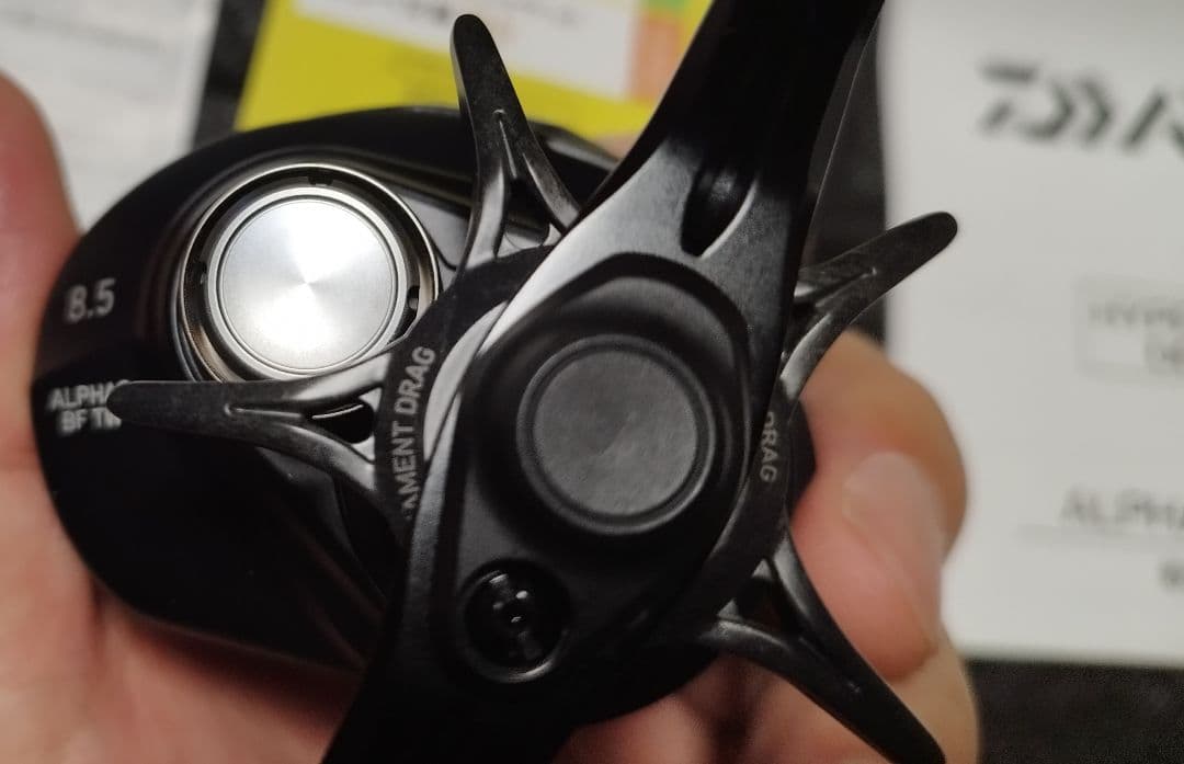 ダイワ 25ALPHAS BF TW 8.5R ベイトリール