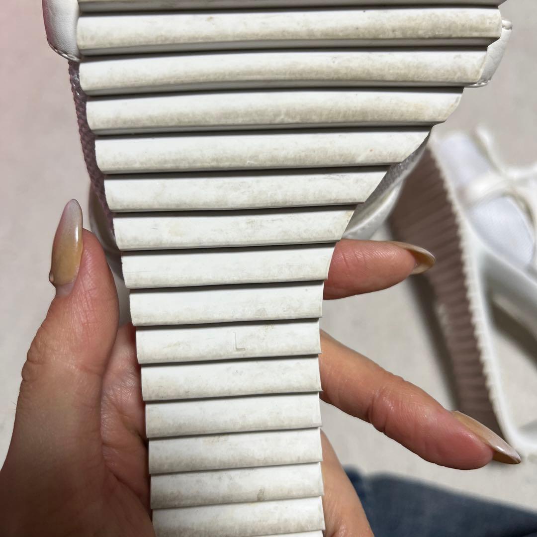 YELLO SCORE DEFORMED WEDGE SANDALS