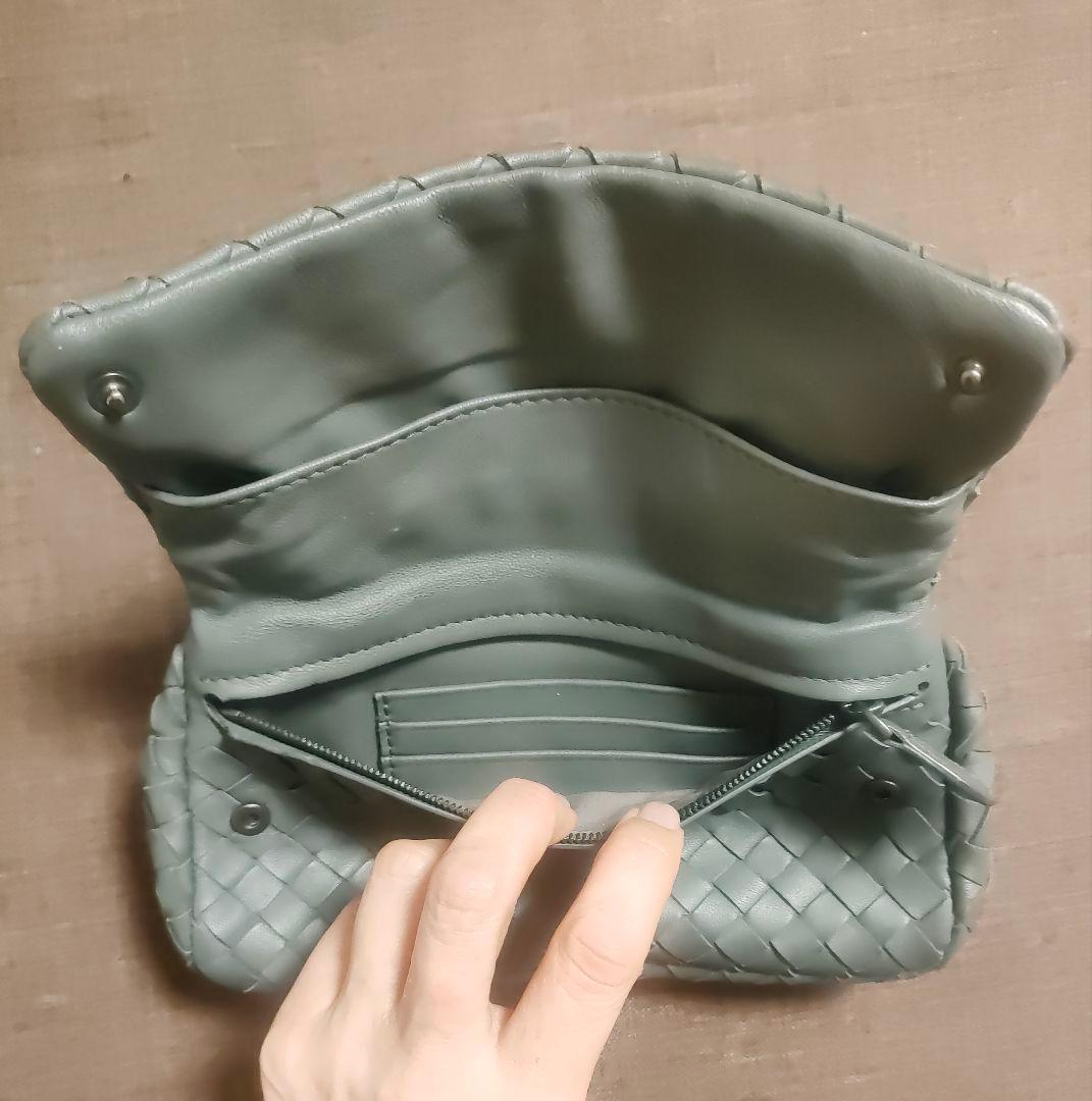 BOTTEGA VENETA イントレチャート ショルダーバッグ グレー - メルカリ