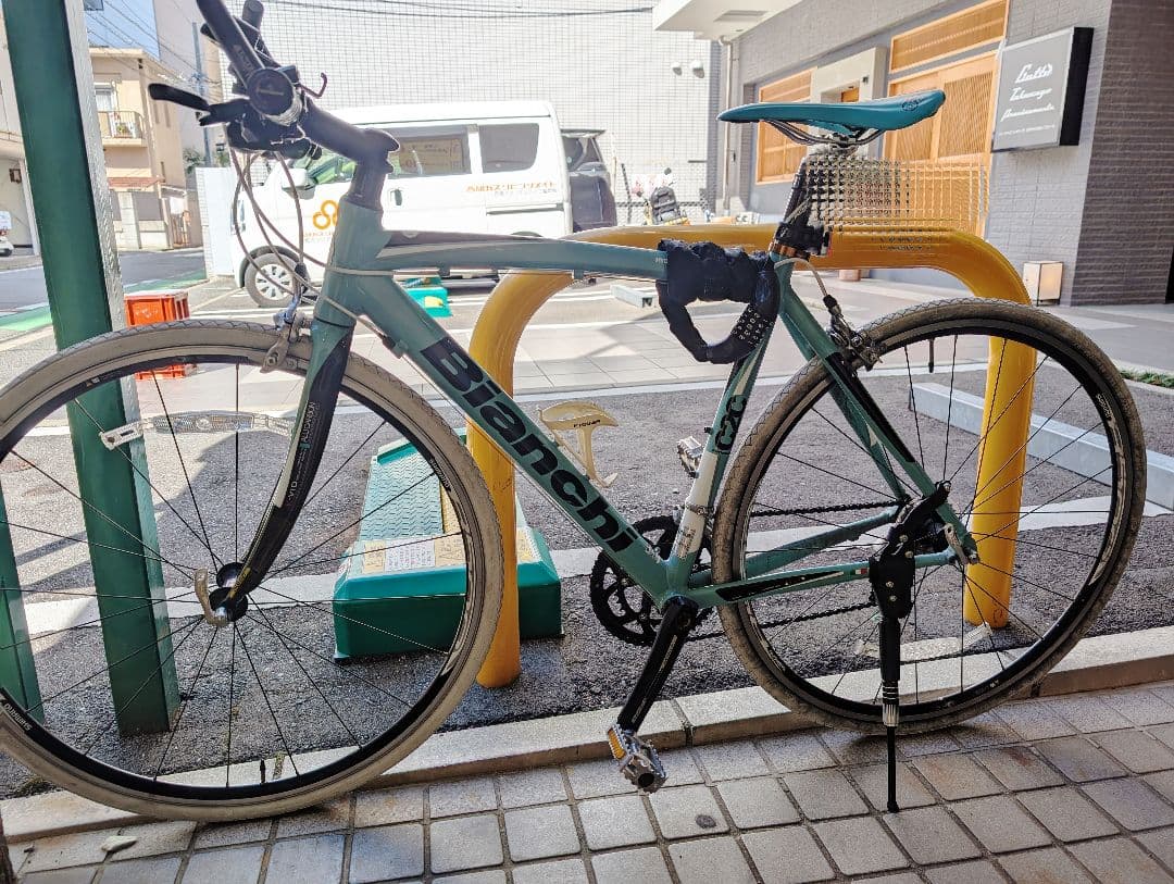 Bianchi ロードバイク ミントグリーン-公式サイト より