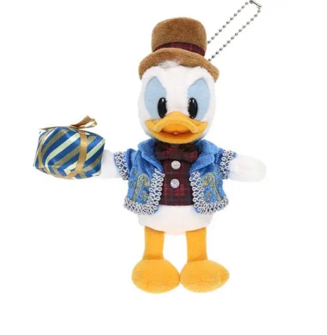 ドナルドのぬいぐるみバッジ ディズニー・クリスマス 2022 新品未使用