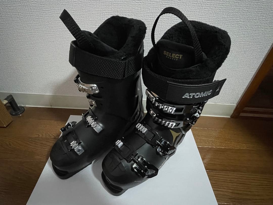 ATOMIC HAWX MAGNA75スキーブーツ 女性用24-24.5cm