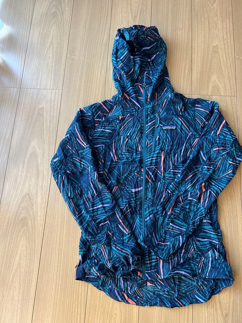 patagonia フーディニ　レディースS リーフ柄 patagonia パタゴニア ／ ウィメンズ・フーディニ・ジャケット | 旅
