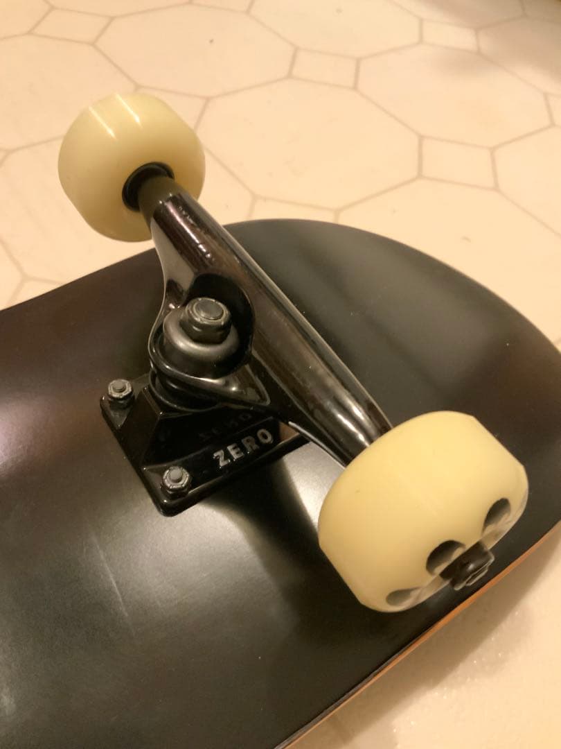 ZERO スケートボード コンプリート 8.0inch