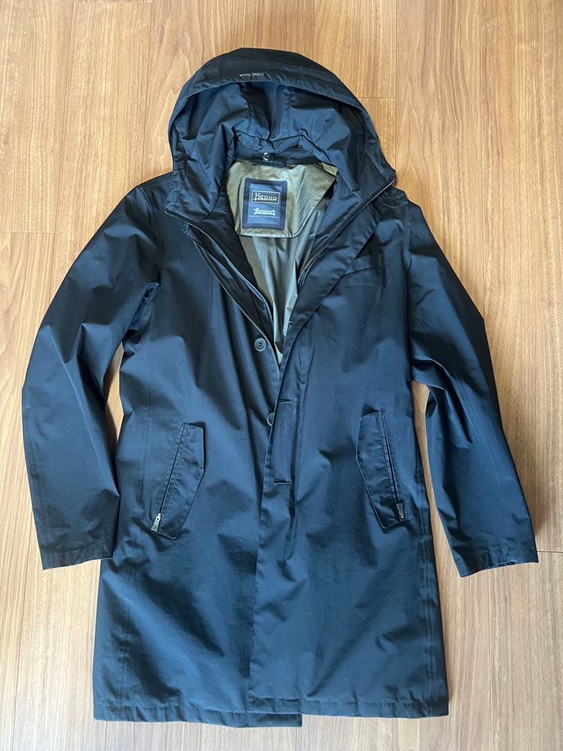 Herno Laminar GORE-TEX Size 50 IM033UL