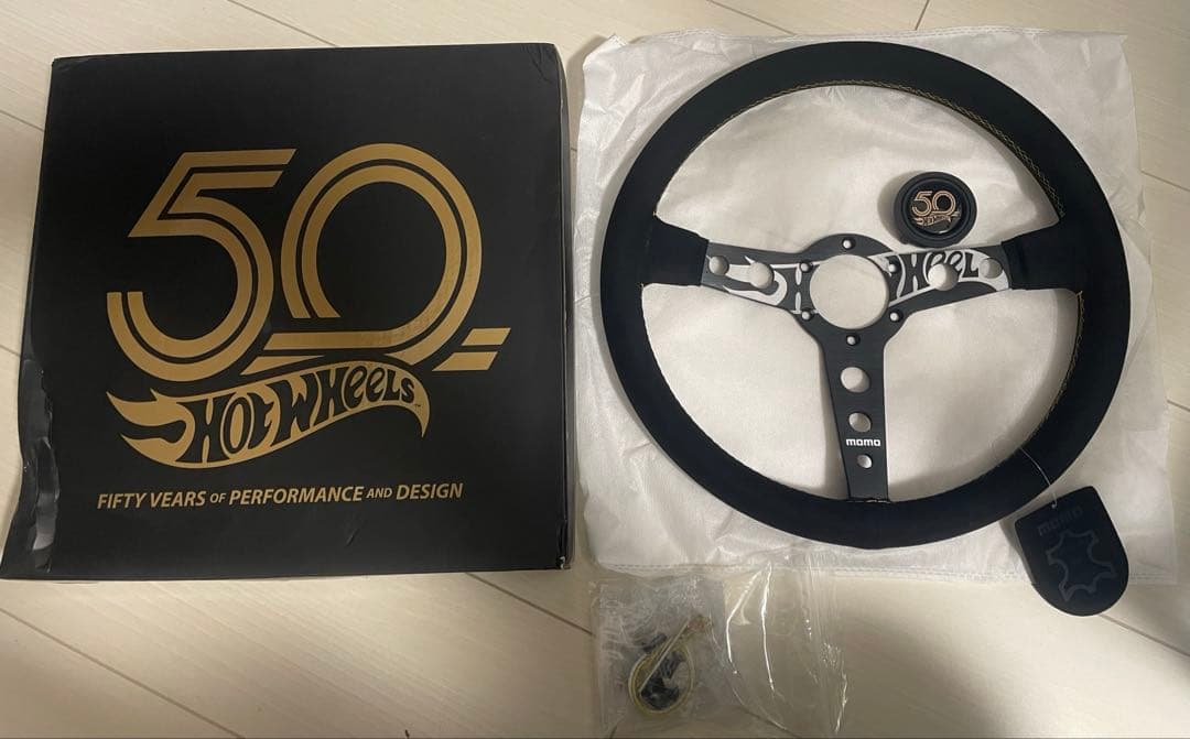 アウトレット品　momoステアリング ホットウィール50周年限定モデル The New MOMO x Hot Wheels Limited Edition Steering Wheel - $299.95 USD