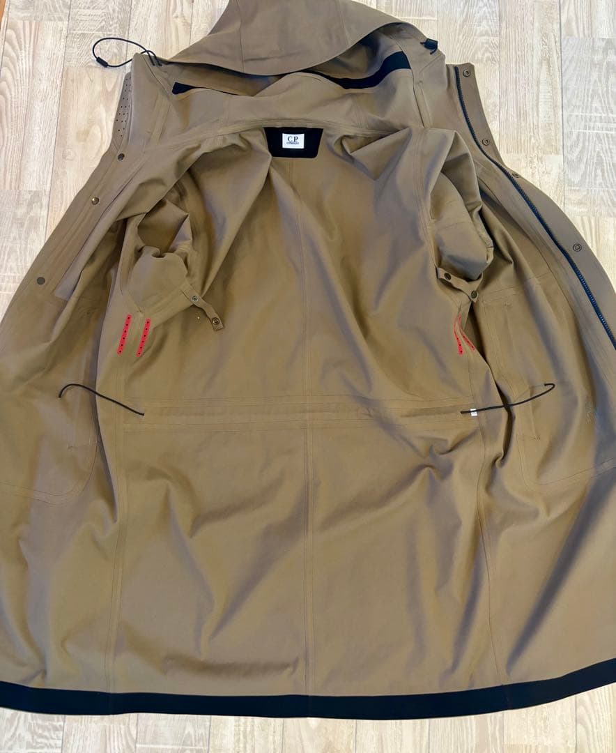 c.p.company マウンテンパーカー ダウンライナー付き