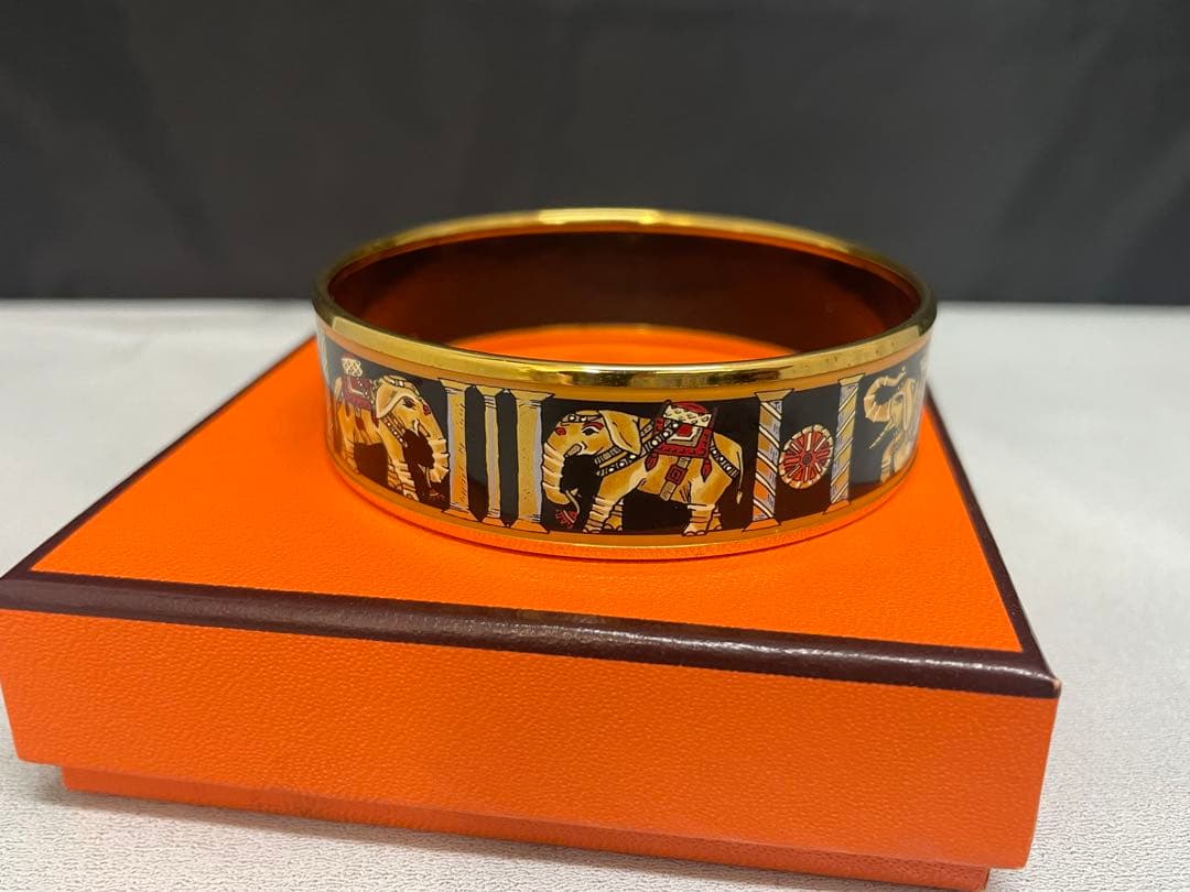HERMES エルメス バングル ブレスレット 七宝焼 象柄 総柄