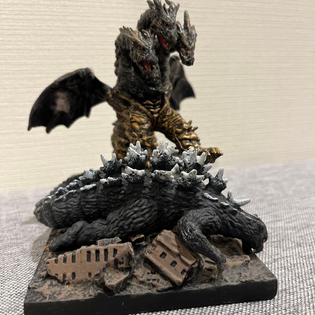 ポリストーンコレクション VOL.7 ゴジラVSカイザーギドラ - メルカリ