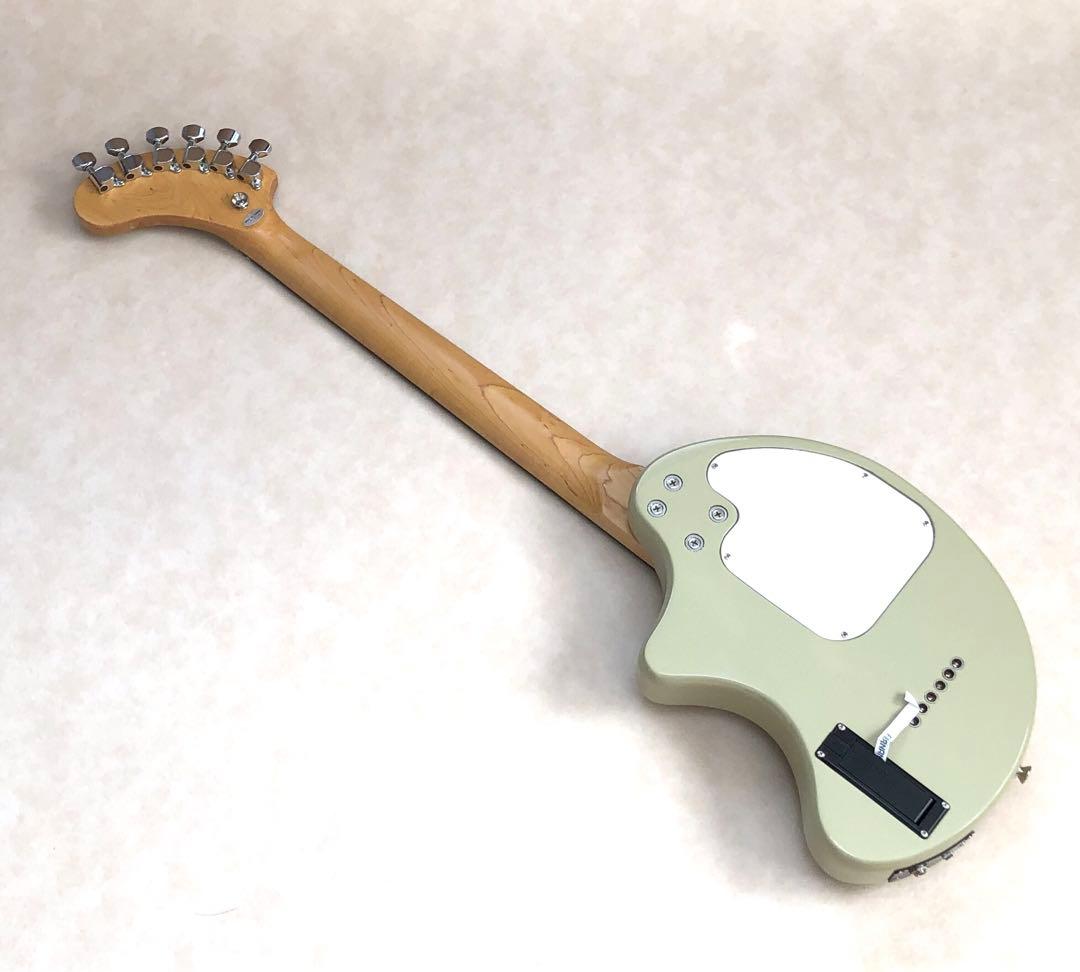 超美品】ZO-3 グレー アンプ内蔵ミニギター 専用ケース付 ぞーさん