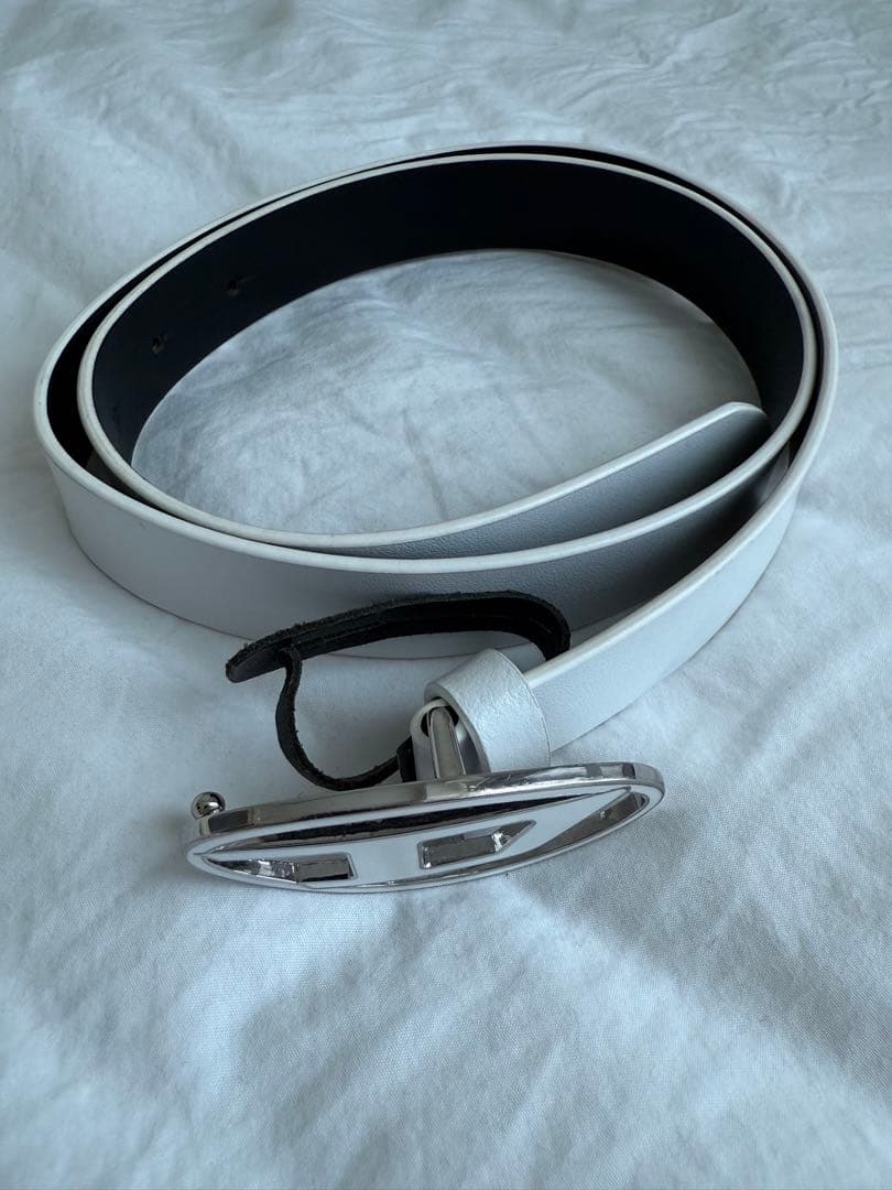 【せんにょん】DIESEL ホワイトレザーベルト DIESEL 501 ホワイトレザーベルト - メルカリ