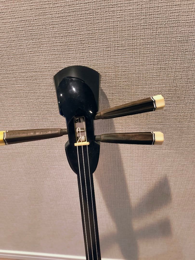 （ほぼ未使用）沖縄 三線 　爪・ケース付き　中古