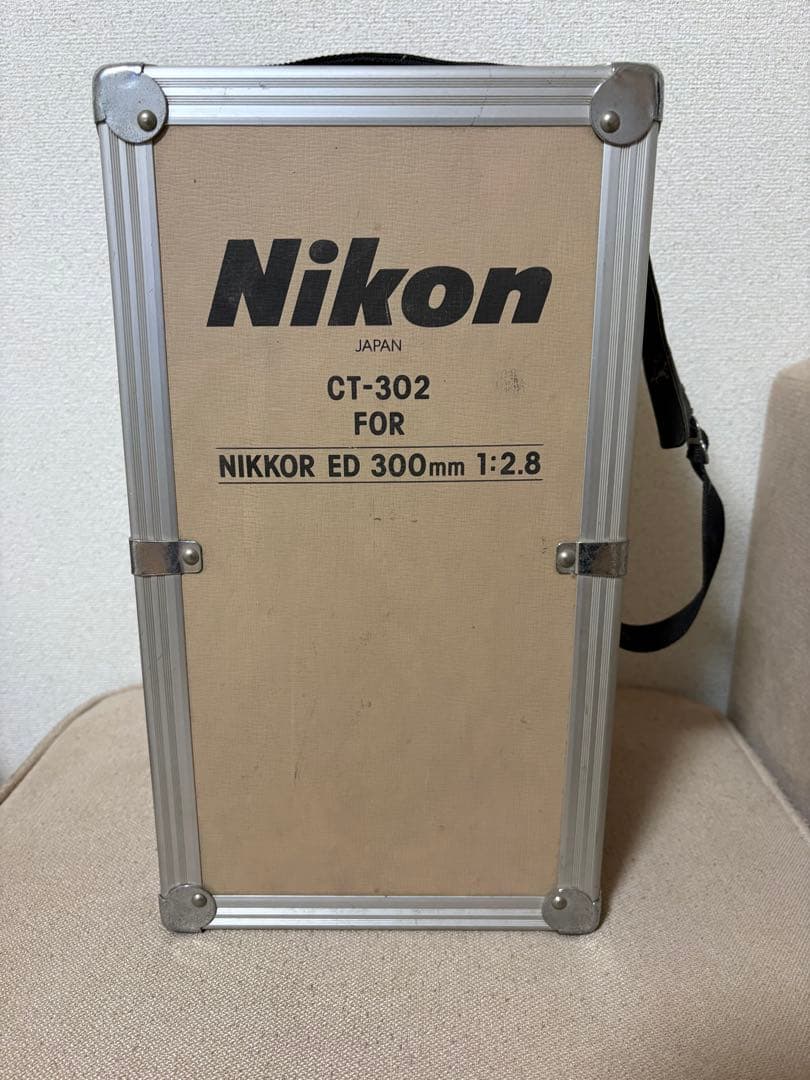 ニコン NIKKOR ED 300mm f/2.8 レンズ 専用ケース付き