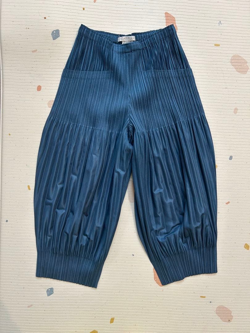 PLEATS PLEASE ダークブルー サルエルパンツ Mサイズ Pleats Please Issey Miyake Interplanetary Thicker Pants | Saks