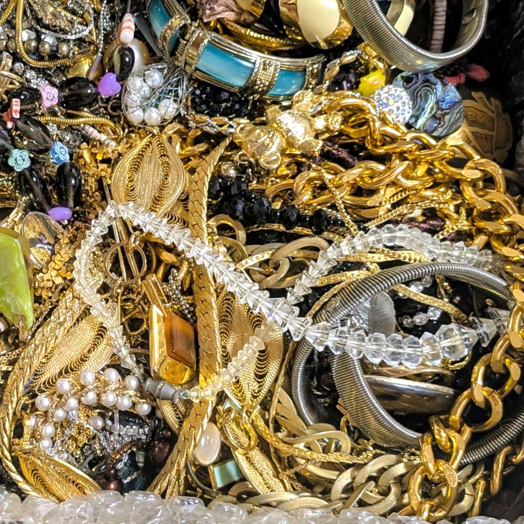 遺品整理④ アクセサリーおまとめ 2025年最新】Yahoo!オークション