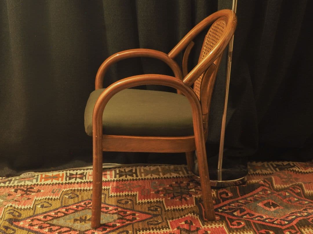 【値引中】“karimoku”アームラタンチェアD