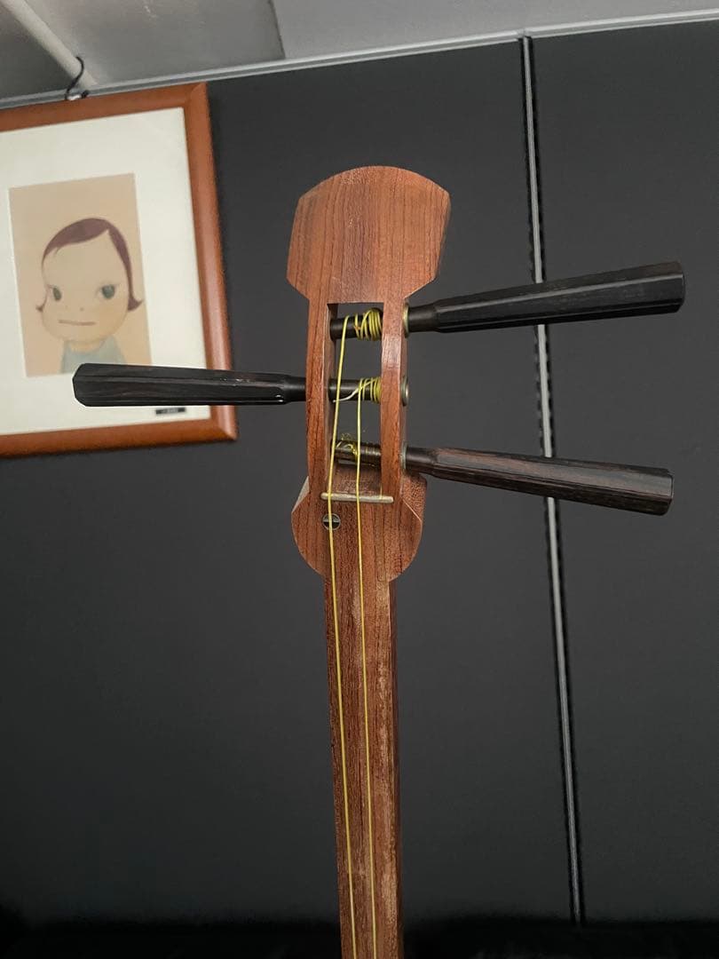 三味線　東さわり　花梨　皮やぶれなし　棹サイズ約30cm ケース付き