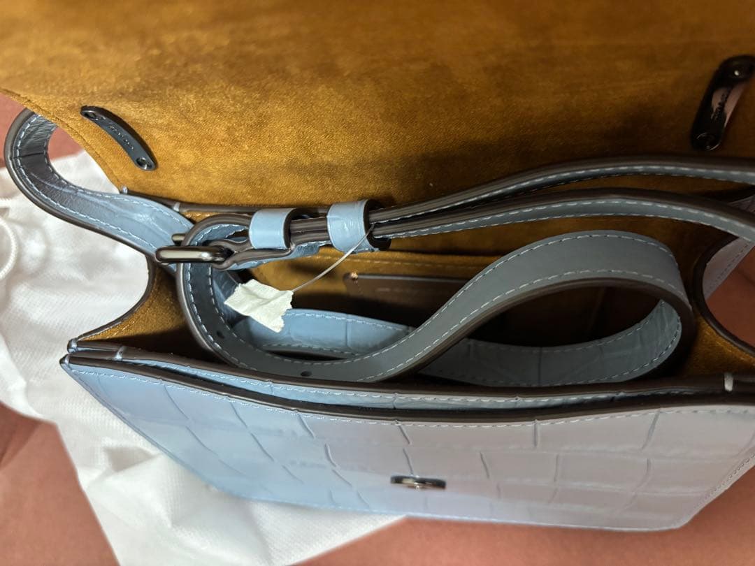 COACH ライトブルー クロコダイル風 バッグ - メルカリ