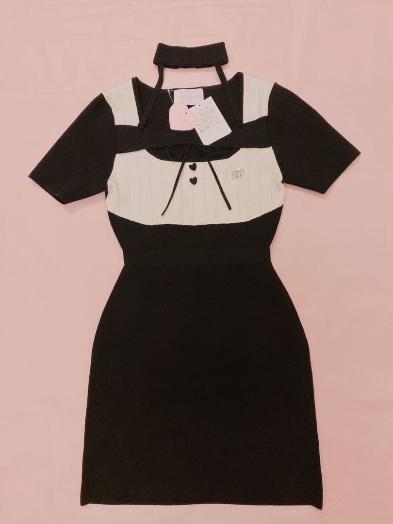 新品未使用HONEY MEW チョーカー付きバックリボンワンピースF 黒