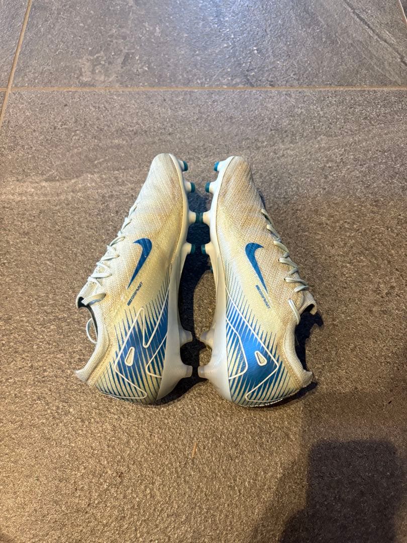 NIKE マーキュリアル ヴェイパー 16 AG 25.5cm