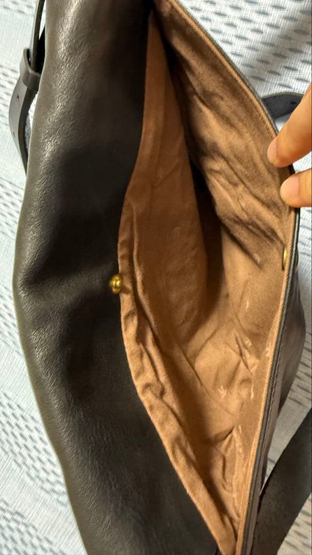 sot ハンドウォッシュレザー ショルダーバッグ 黒